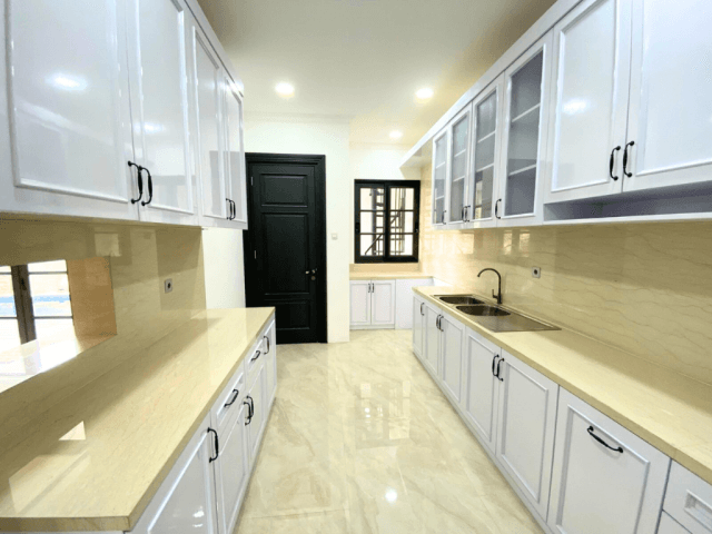 6-Bedrooms House For Sale in Jl. Dwijaya Radio Dalam Area