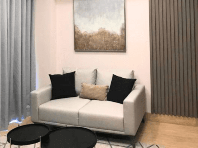 South Hills 37th Floor