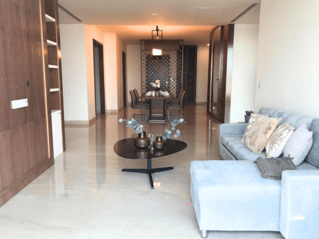 Pakubuwono House Lantai Sedang