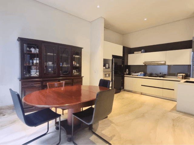 5-Bedrooms House For Rent in Pondok Indah
