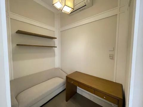 1 Park Avenue Tower Hamilton Lantai Sedang