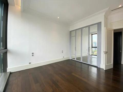 Mid Floor
