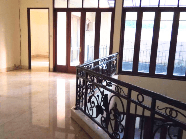Rumah Dijual Jl. Erlangga Kebayoran Baru 4 Kamar