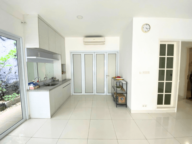 Rumah Dijual Jl. Purwakarta Menteng 4 Kamar