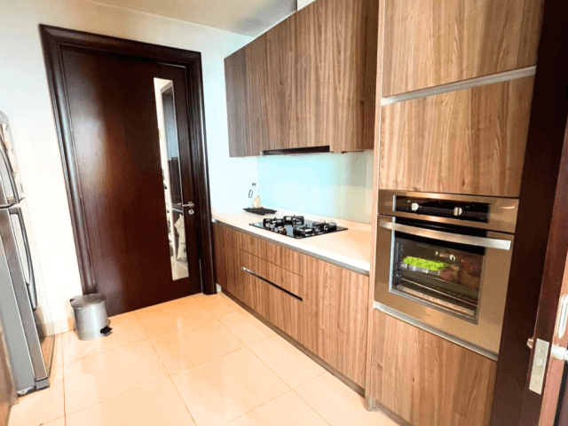 Pakubuwono View Tower Redwood Lantai Tinggi