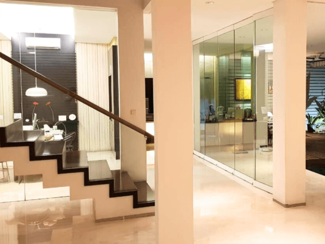 Rumah Dijual Kebon Jeruk 5 Kamar