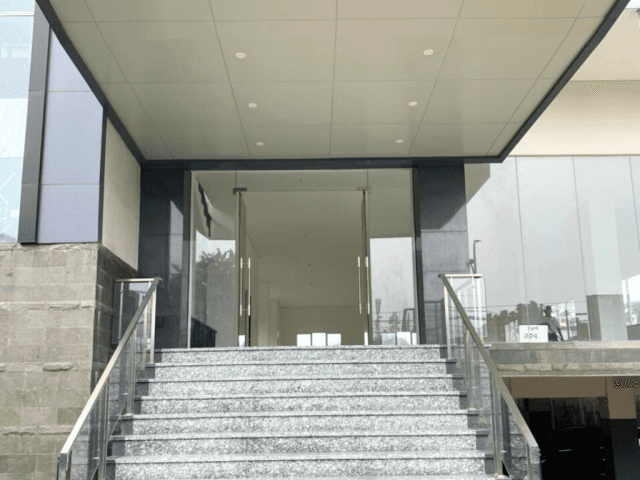 Pramuka Raya Building For Sale 5.5 Floors