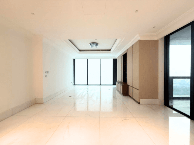 St. Regis Jakarta Middle Floor