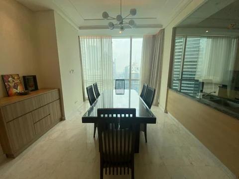 The Peak Sudirman Tower Regis Lantai Tinggi
