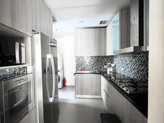 1Park Residence Tower A Lantai 18