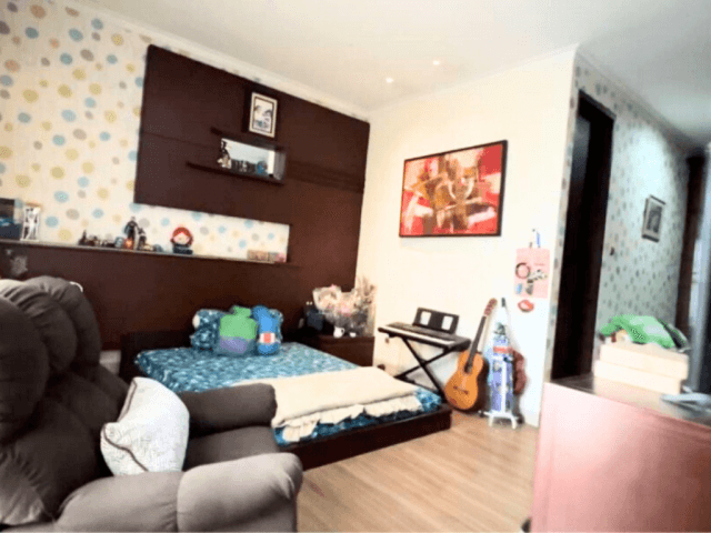 5-Bedroom House for Sale in Panglima Polim