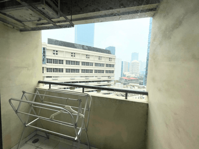 Sudirman Tower Condominium Tower C 18th Floor
