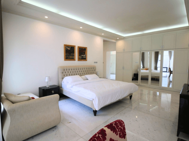 6-Bedrooms House For Rent Patra Kuningan