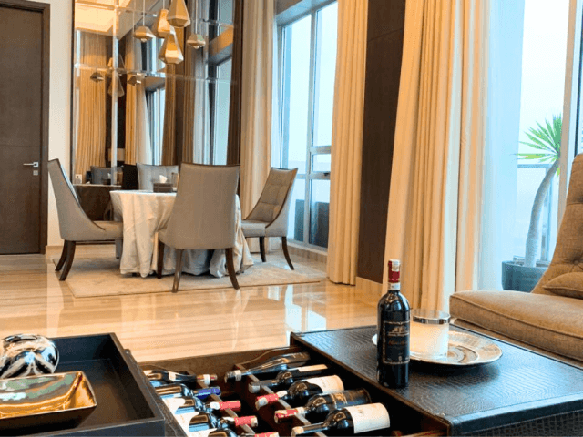 Kemang Village Tower Tiffany Lantai Tinggi