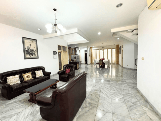 Rumah Dijual Kembang Ayu Puri Kembangan 4 Kamar