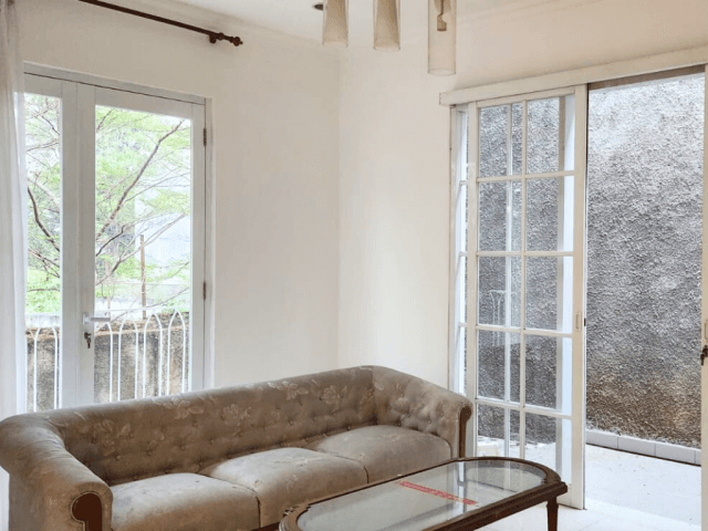 Rumah Disewakan Belmont Residence 4 Kamar