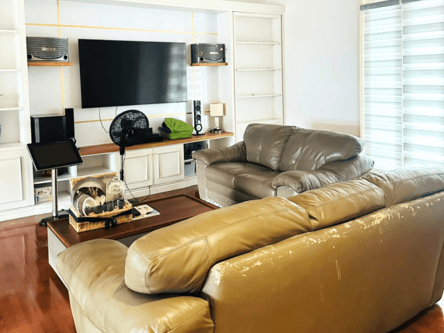 4-Bedrooms House for Sale Mega Cinere