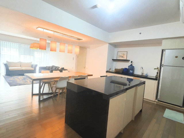 Verde One Tower North Lantai 8