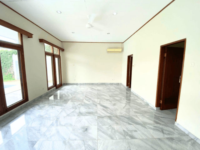 4-Bedrooms House For Sale in Jl. Damai Raya Kebayoran Baru Area