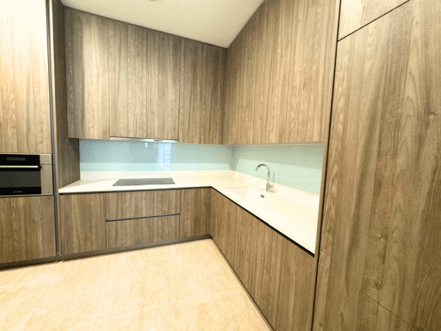 Pakubuwono Spring Tower Cherrywood Lantai Sedang