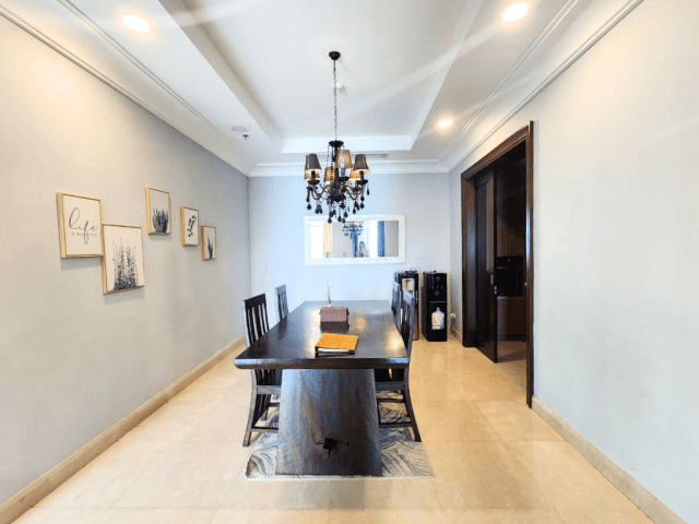 Pakubuwono View Tower Redwood Lantai Sedang