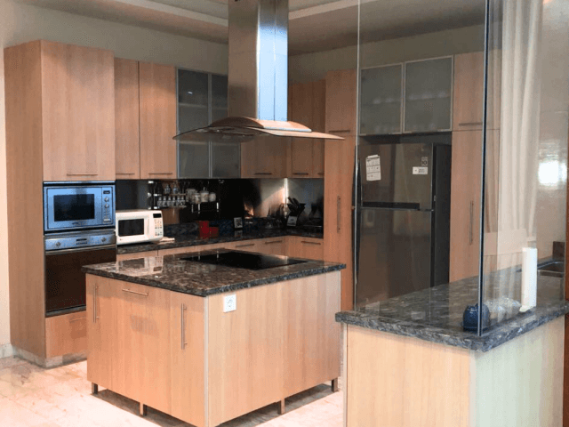 The Peak Sudirman Tower Renais Lantai 53