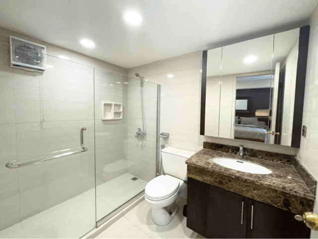 Sudirman Tower Condominium Tower A 26th Floor