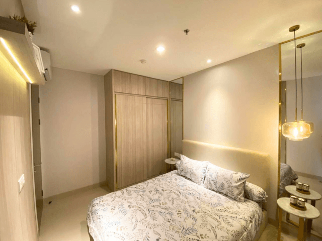 Ciputra World 2 Tower The Newton 1 Lantai 19