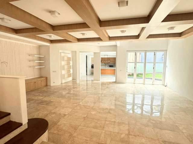 4-Bedrooms For Rent Pondok Indah