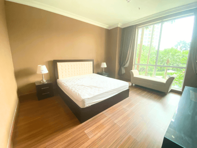Pakubuwono View Tower Redwood Lantai Rendah