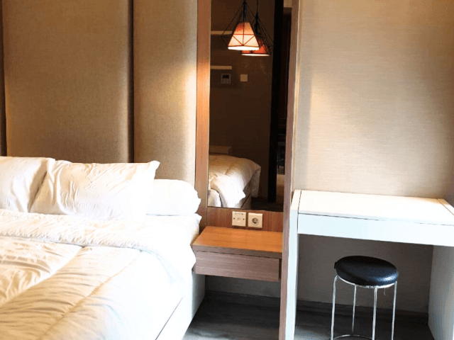 Sudirman Suite Lantai 15