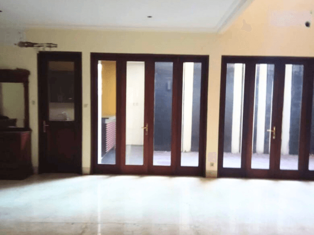 Rumah Dijual Jl. Erlangga Kebayoran Baru 4 Kamar