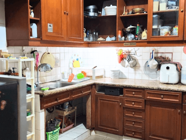 5-Bedrooms House For Sale in Lebak Bulus Area
