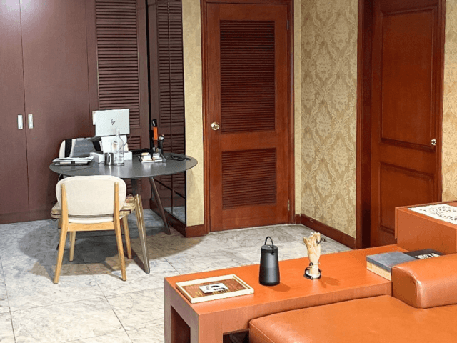 Pavilion Tower 2 Lantai 2