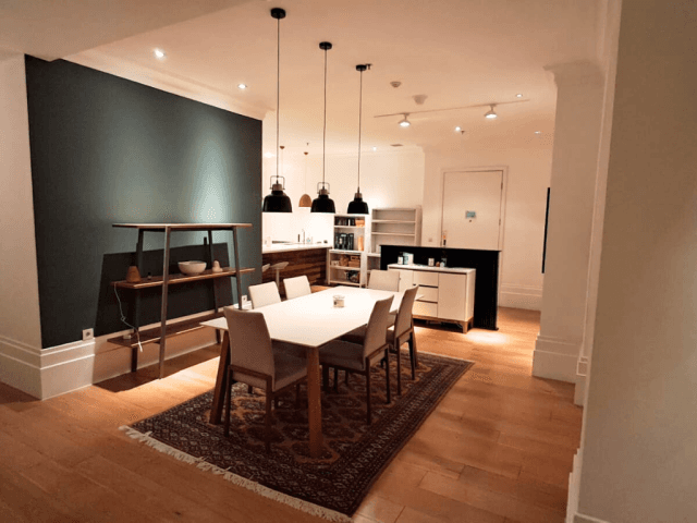 Pakubuwono House Lantai Sedang