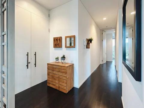 Apartemen Verde Tower East Lantai Tengah