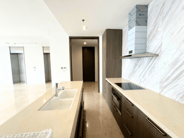 Verde Two Tower Monteverde Lantai 5