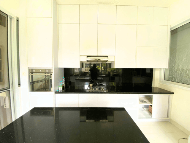 Rumah Dijual Jl. Purwakarta Menteng 4 Kamar
