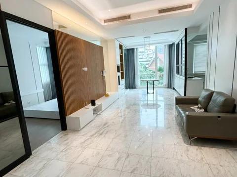 Tower Regis Lantai Bawah