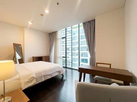 Apartemen Verde Tower East Lantai Tengah