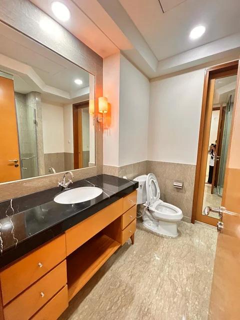 Pakubuwono Residence Tower Ironwood Lantai Sedang