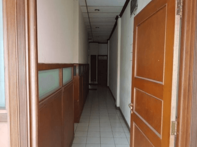 3 Storeys Shophouse for Rent in Mampang Prapatan
