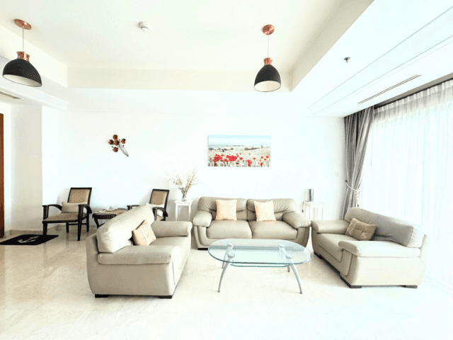 Pakubuwono Residence Tower Ironwood Lantai Rendah