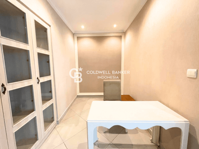 The Essence Dharmawangsa Tower East Lantai 11