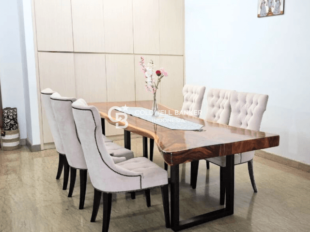 Essence Dharmawangsa Tower South Lantai 31