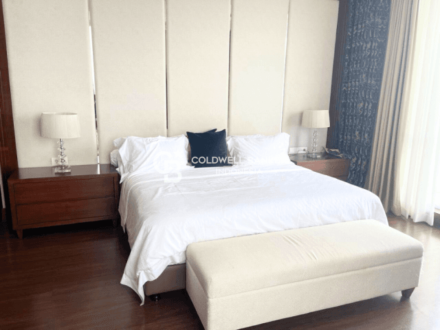 Pakubuwono Signature Lantai Tinggi