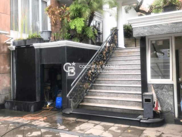 Rumah Dijual Simprug Garden 4 Kamar