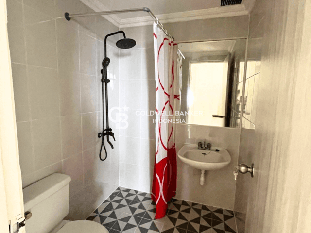 Simprug Indah Lantai 16