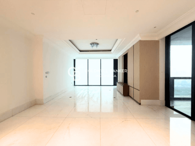 St. Regis Jakarta Lantai Sedang