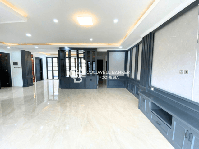 Rumah Dijual Jl. Dwijaya Radio Dalam 6 Kamar